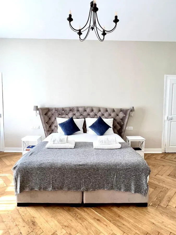 Appartement D Exception 100M2 Avec Parking - Centre Historique شامبيري