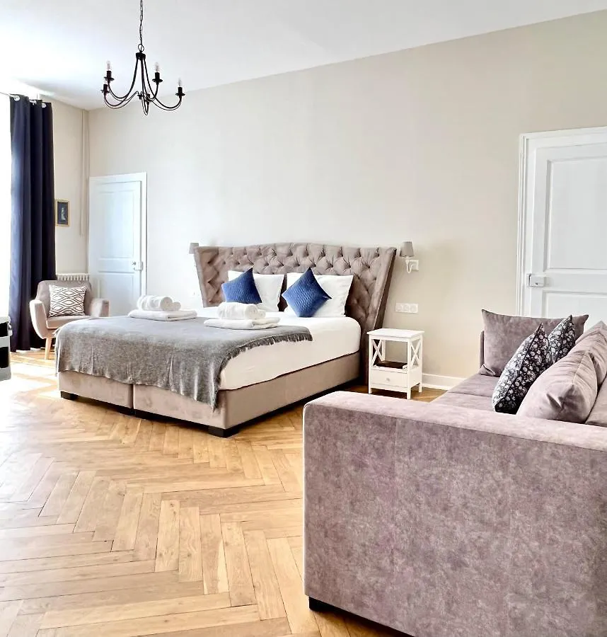 Appartement d’Exception 100m2 - Hypercentre avec PARKING Chambéry 0*,